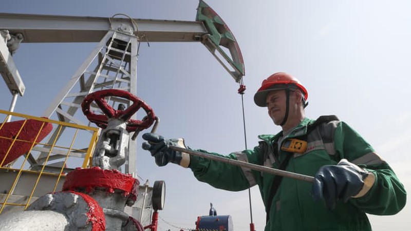 giá dầu mỏ càng lên cao khi xung Nga - Ukraine xảy ra