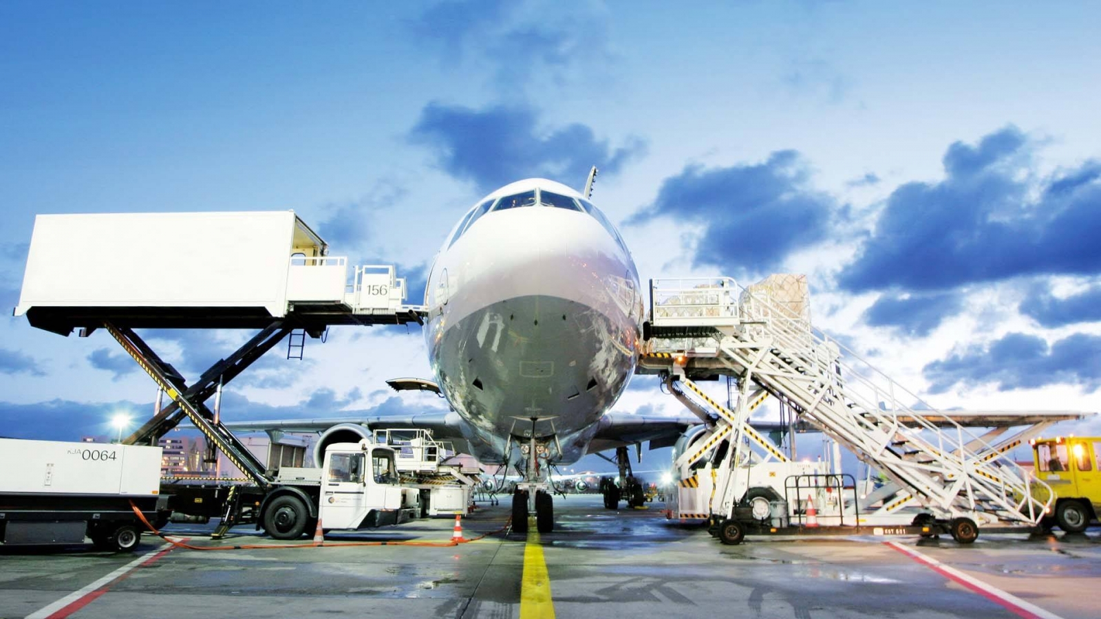 Tiềm năng của thị trường vận tải hàng không từ Hà Nội đi quốc tế