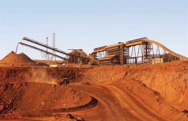 Giá quặng sắt - mấu chốt nằm ở sản lượng thép Trung Quốc 3 tháng cuối năm