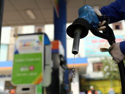 Giá xăng dầu trong nước giảm tới 1.500 đồng một lít về mức thấp nhất từ tháng 3
