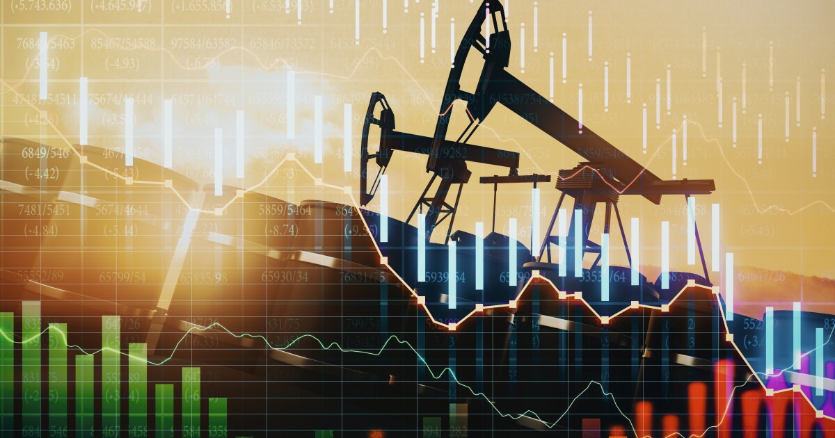 Rủi ro nguồn cung từ Nga có thể đẩy cán cân cung cầu của thị trường dầu rơi vào thâm hụt nhẹ