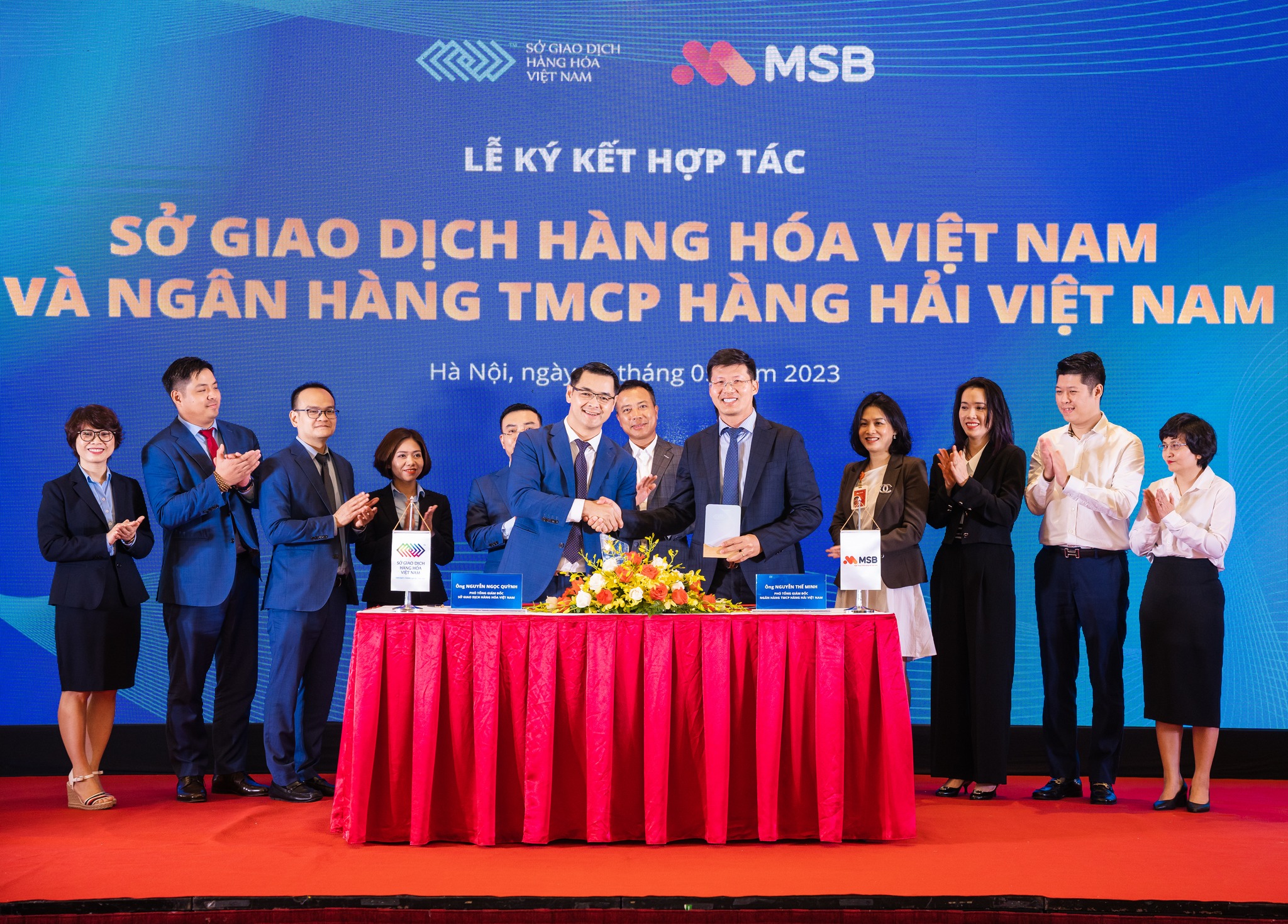 Phát triển các dịch vụ tài chính cho thị trường giao dịch hàng hóa Việt Nam