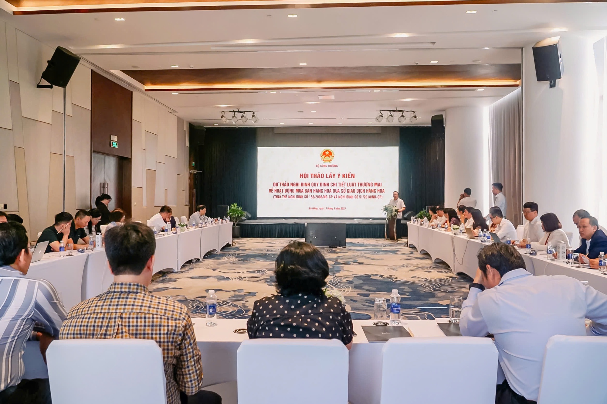 Hoàn thiện hành lang pháp lý để thúc đẩy hoạt động mua bán hàng hóa qua Sở Giao dịch hàng hóa