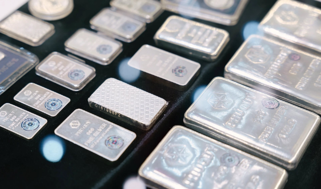 Giá bạc trong nước và thế giới đang xác lập kỷ lục mới, nhà đầu tư cẩn trọng với đà tăng phi mã