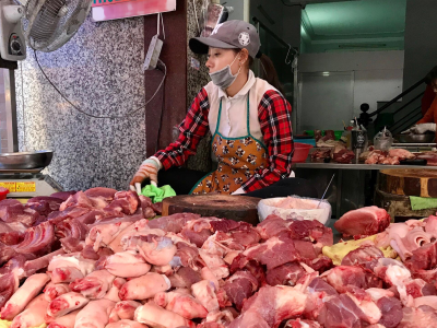 Giá thịt heo ngày 11/03: Miền Bắc và miền Trung tạm chững giá, nhu cầu tiêu thụ thịt có khả năng giảm khi giá xăng dầu tăng cao