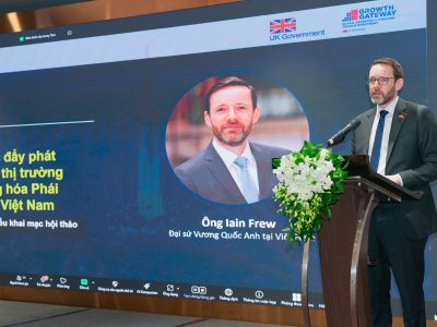 Ông Iain Frew - Đại sứ Vương Quốc Anh tại Việt Nam